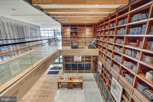 Building Photo - 70 N St SE