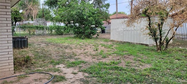 Building Photo - 2730 Ivy Ave