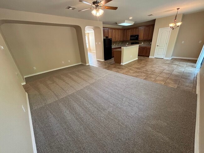 Building Photo - 10236 Grizzly Oak Dr
