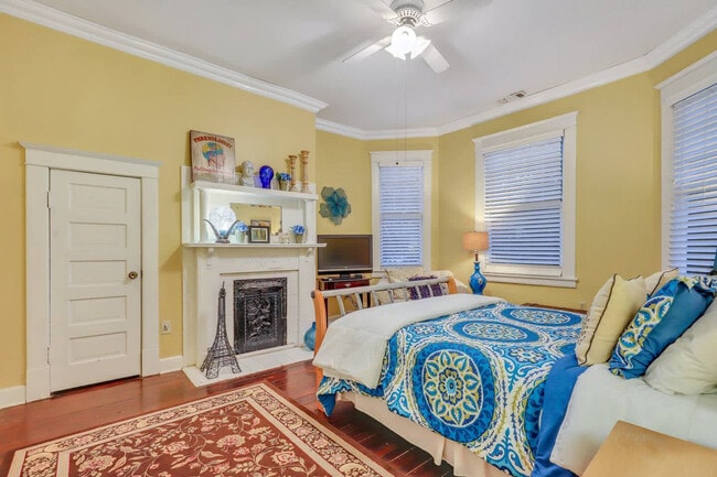 Building Photo - 524 E Duffy St