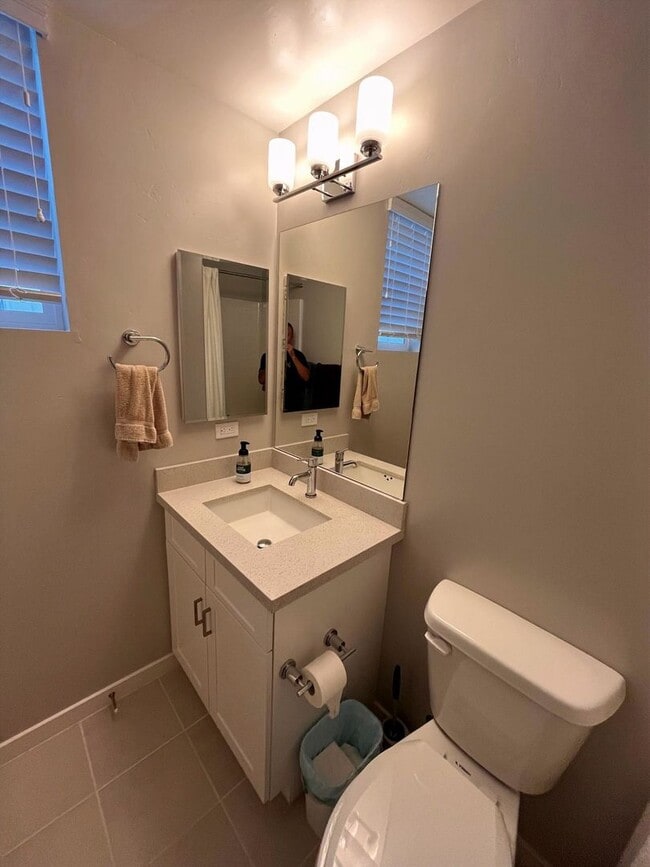 Building Photo - 2 Bed 2.5 Bath 1,423 Sq. Ft. Luxury Coastal Condo with Ocean View Deck