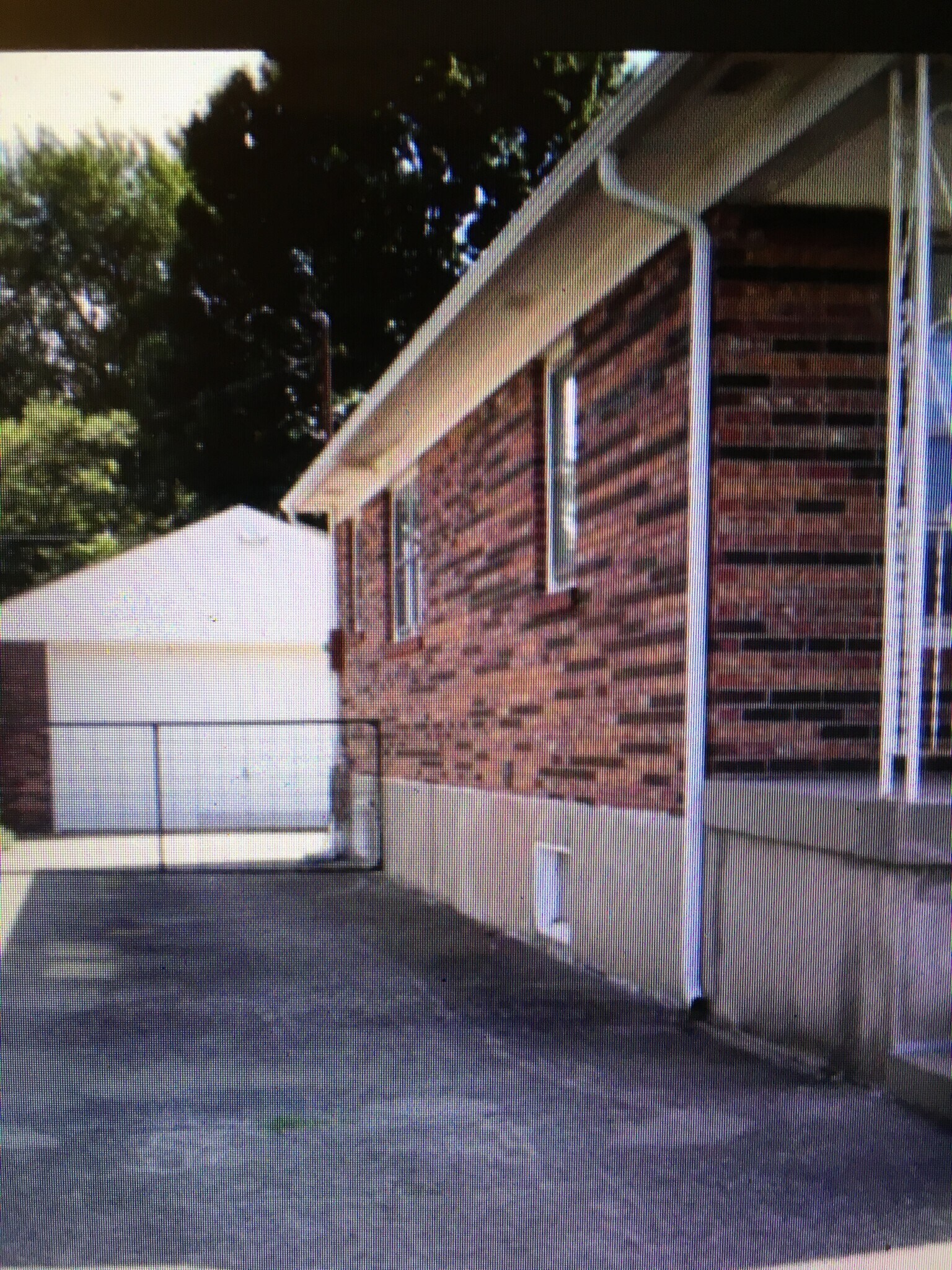 Building Photo - 3010 Taylorsville RD