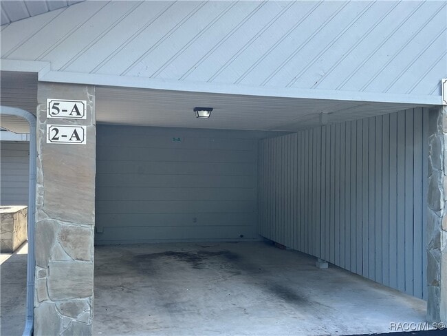 Building Photo - 600 E Gilchrist Ct