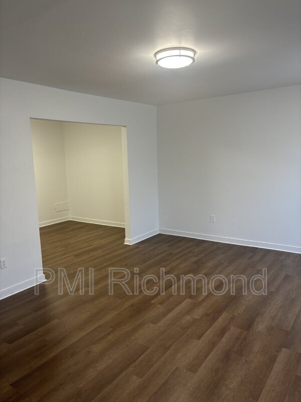 Building Photo - 3411 Chalfont Dr