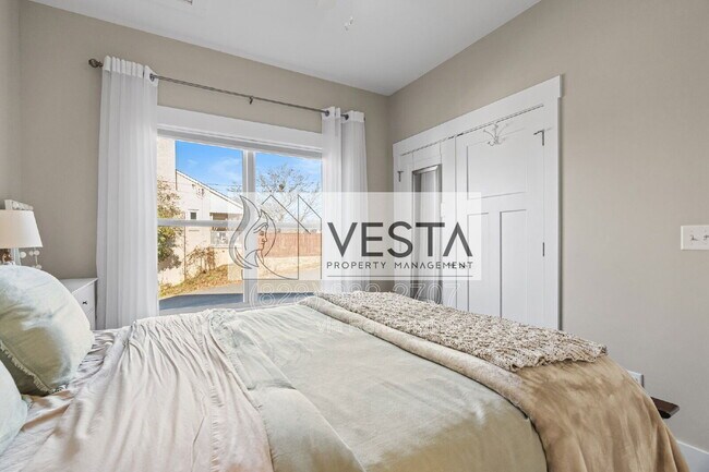 Building Photo - 4 Lola Lilly Pl