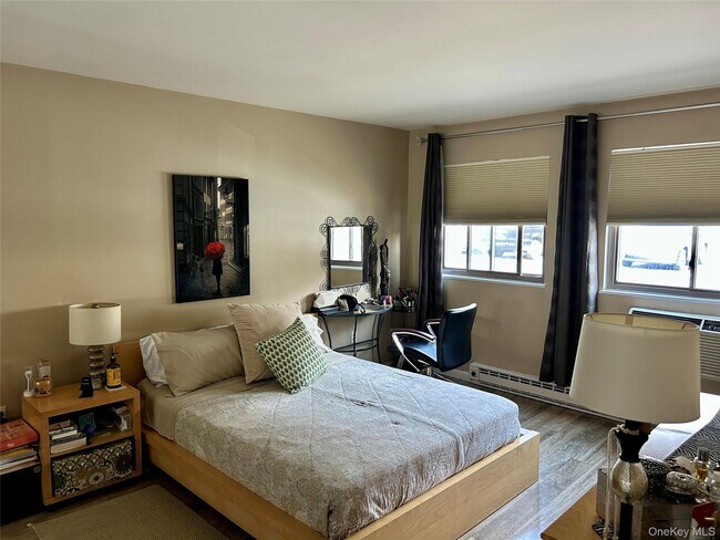 Building Photo - 40 Scarborough Ln