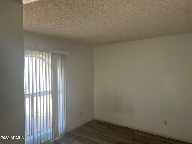 Building Photo - 5733 W Mescal St