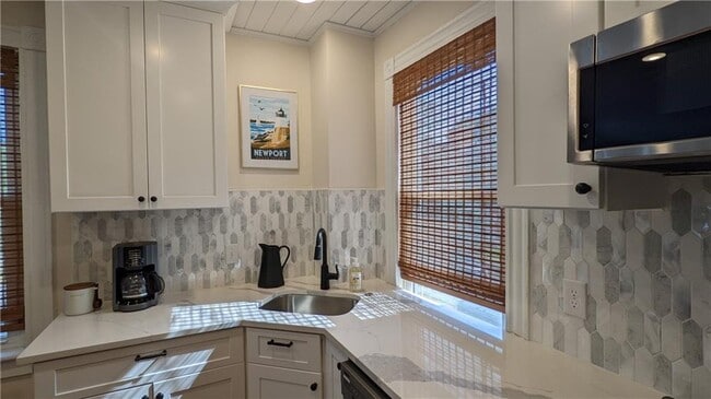 Building Photo - 41 Merton Rd