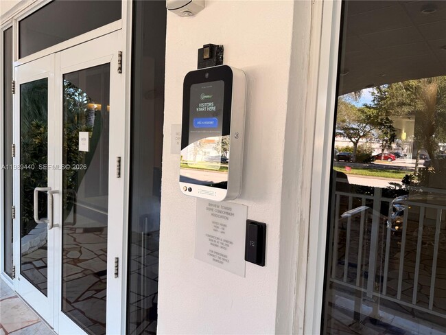 Building Photo - 2150 Sans Souci Blvd