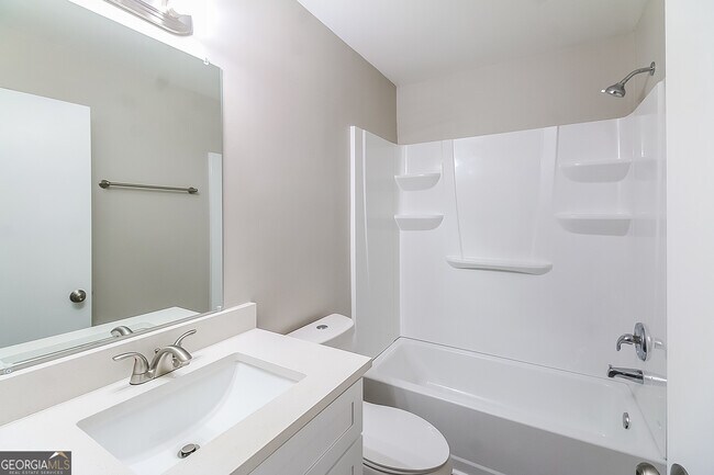 Building Photo - 3212 Pine Branch Ct