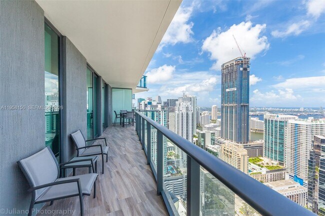 Building Photo - 1300 S Miami Ave