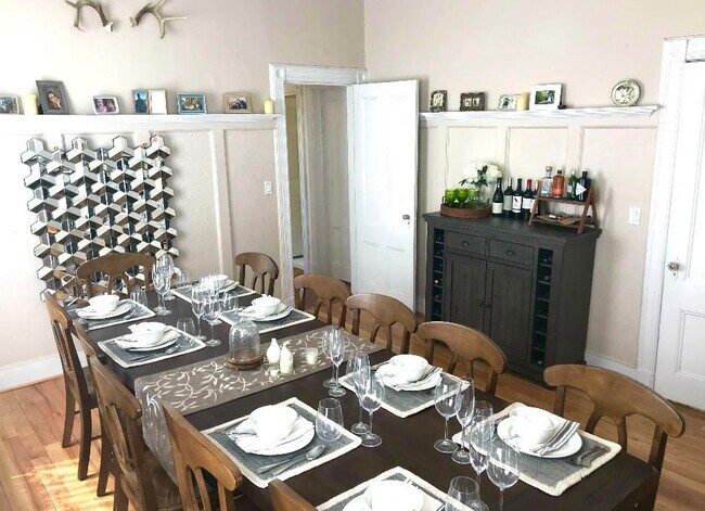 Building Photo - 927 18th St