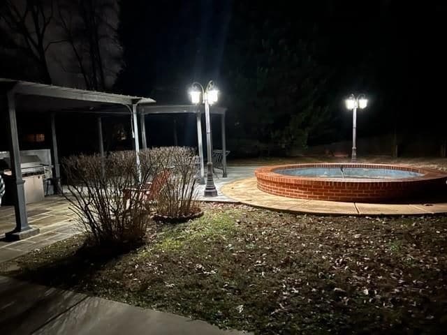 Building Photo - 2959 Pine Hill Dr