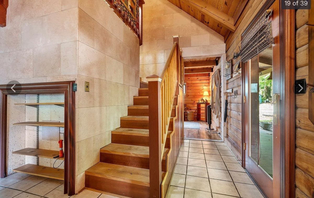 Building Photo - 1214 Timber Run