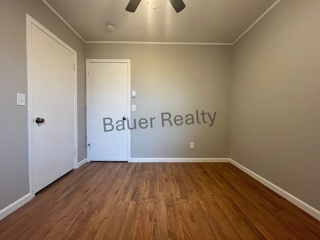 Building Photo - Three Bedroom, Plymouth Local Schools