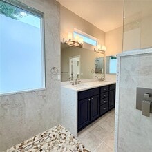 Building Photo - 109 Saddle Trail