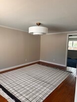 Building Photo - 129 Charlotte Ave