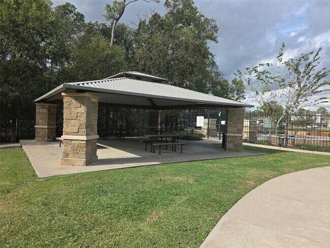 Building Photo - 427 Vane Way