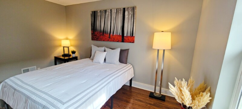 Building Photo - 708 Vermont St