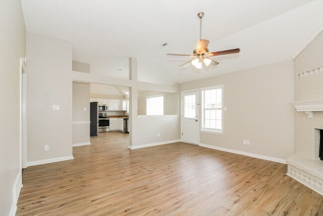 Building Photo - 7254 Schilling Cove W