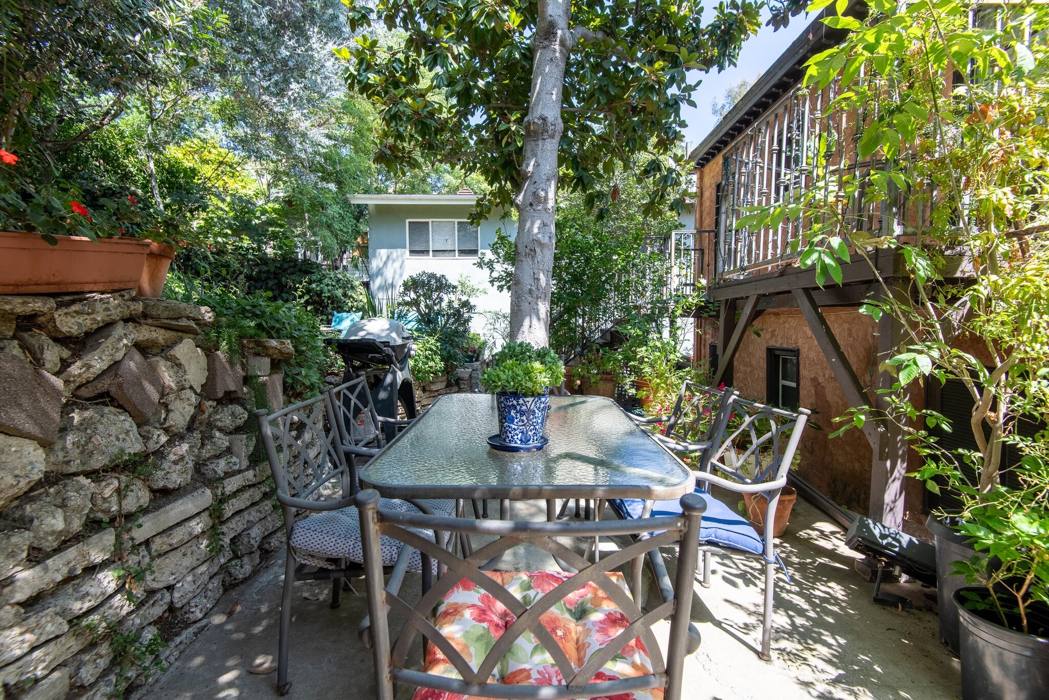 Building Photo - 2001 1/2 Pinehurst Rd