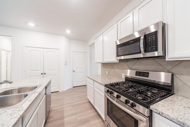 Building Photo - 3543 Britton Burrow Way