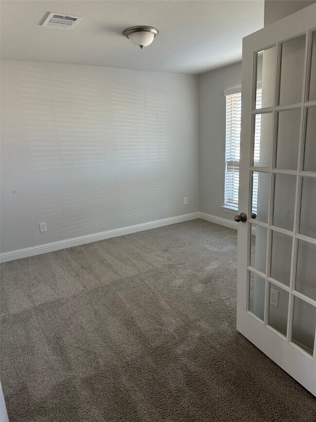 Building Photo - 4201 Chadwick Rd