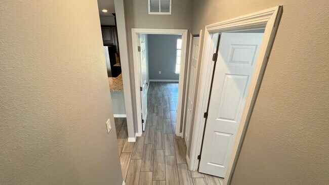 Building Photo - Incredible 3 Bedroom, 2 Bathroom Home in Palm Bay!!