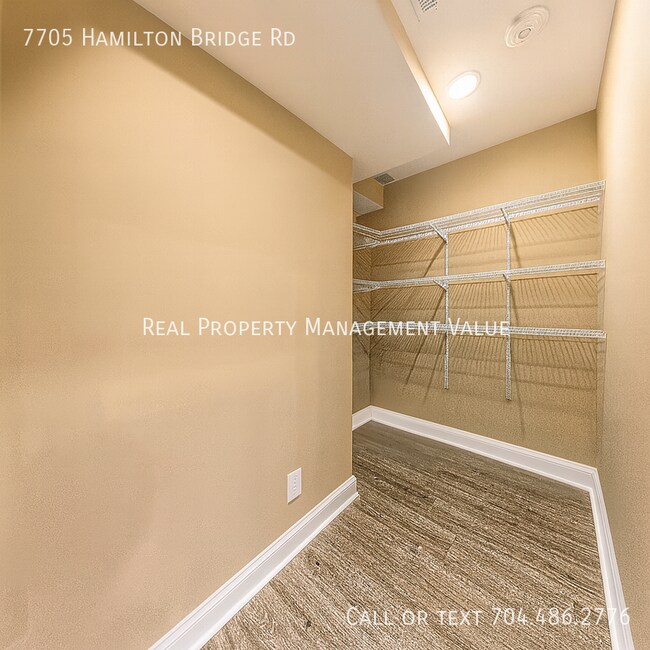 Building Photo - 7705 Hamilton Bridge Rd