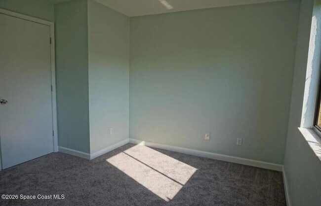 Building Photo - 2130 Forest Knoll Dr NE