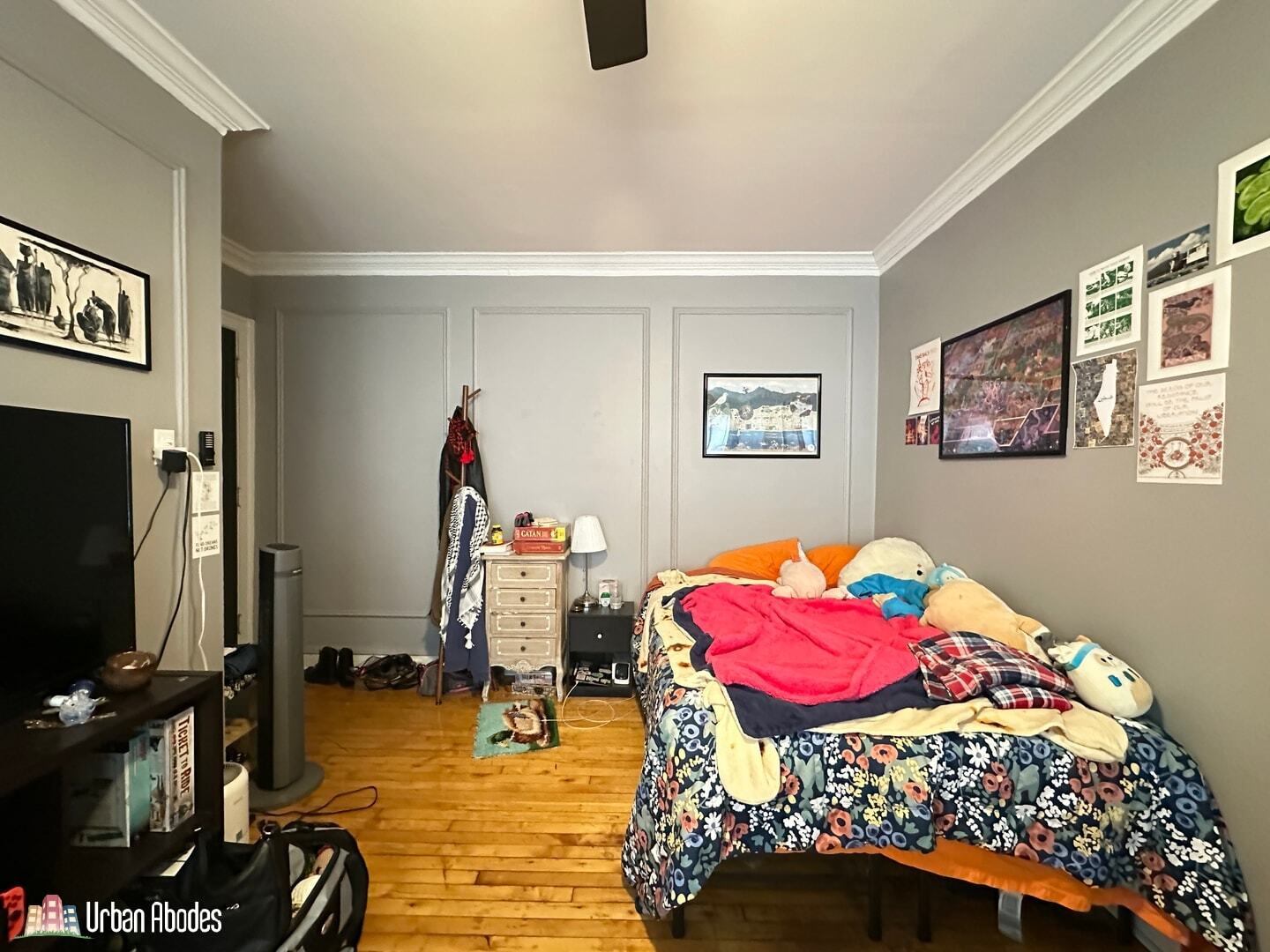 Building Photo - 5517 N Kenmore Ave