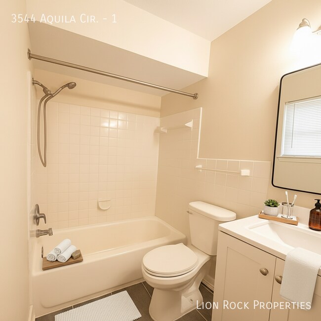 Building Photo - 3544 Aquila Cir