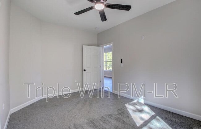 Building Photo - 3403 W 17th St