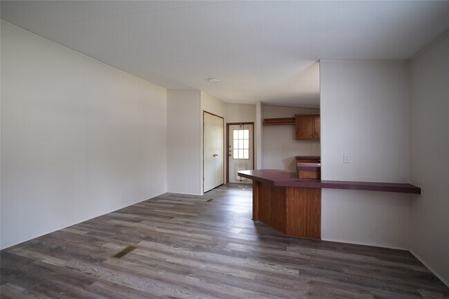 Building Photo - 9533 Cypress Dr