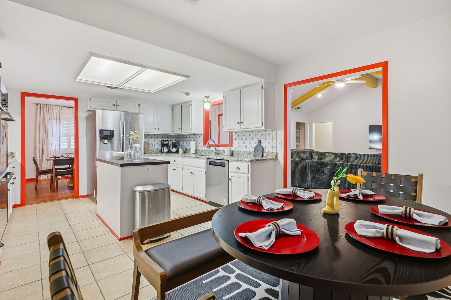 Building Photo - 310 Twisted Wood Dr