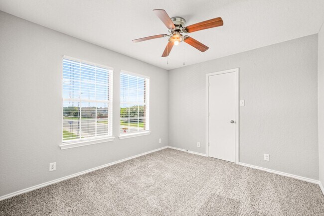 Building Photo - Four Bedroom Rental in Bridgewood!