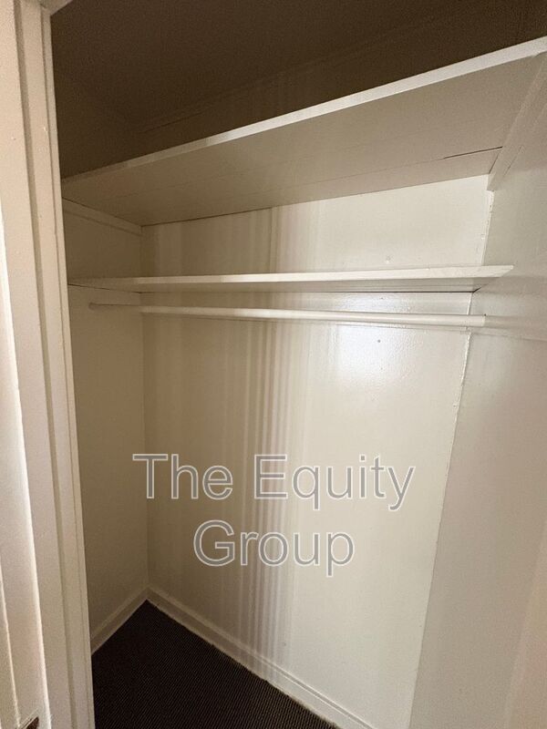 Building Photo - 829 Washington St