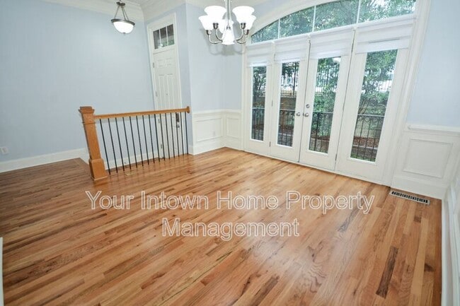 Building Photo - 2380 Crescent Park Ct