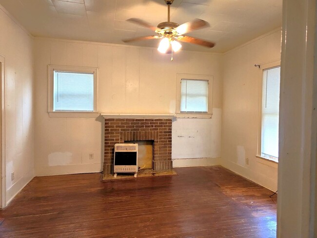 Building Photo - 2225 Fillmore St