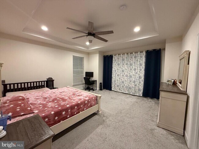 Building Photo - 42299 Porter Ridge Ter