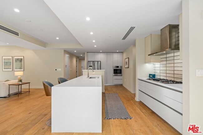 Building Photo - 1621 Malcolm Ave