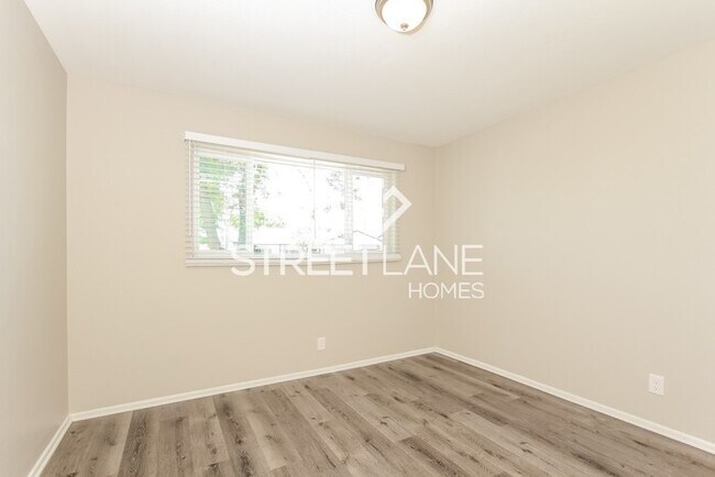 Building Photo - Charming 4 bedroom home in Phoenix!