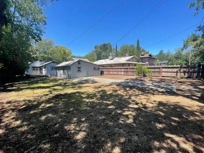 Building Photo - MASSIVE and Recently Renovated 3 Bed 2 Bath Home With Extra 1 Bed/Half Bath Bonus Cottage!