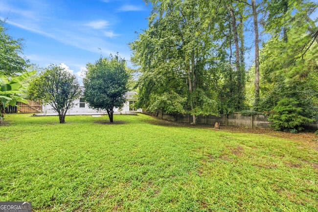 Building Photo - 210 Meadow Run