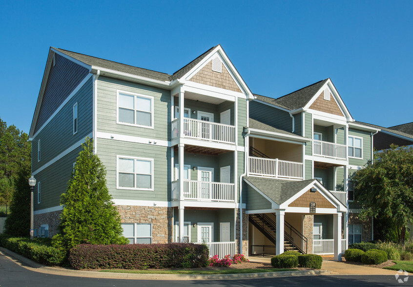 Community Exterior - The Verandas Apartments