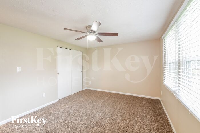 Building Photo - 639 Shady Creek Ct