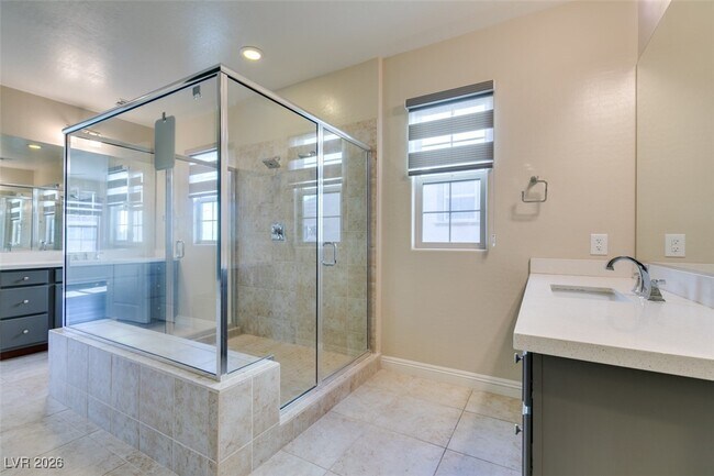 Building Photo - 2497 Birch Hollow St