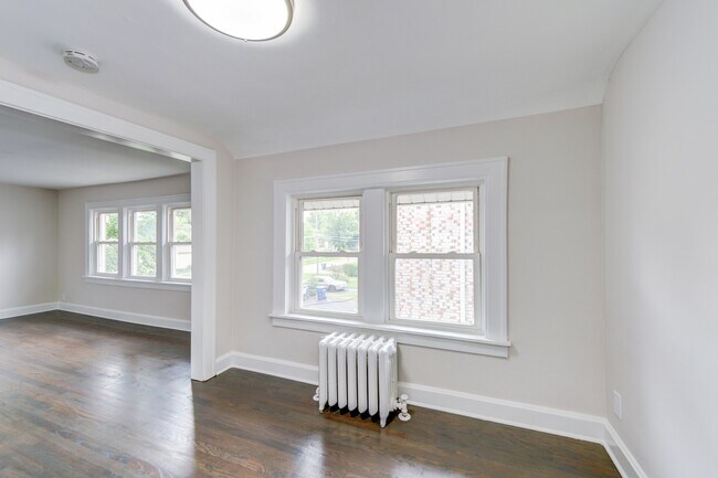 2nd Flr - 416 N Central Ave