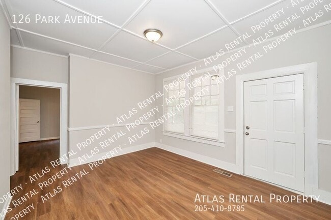 Building Photo - 126 Park Ave