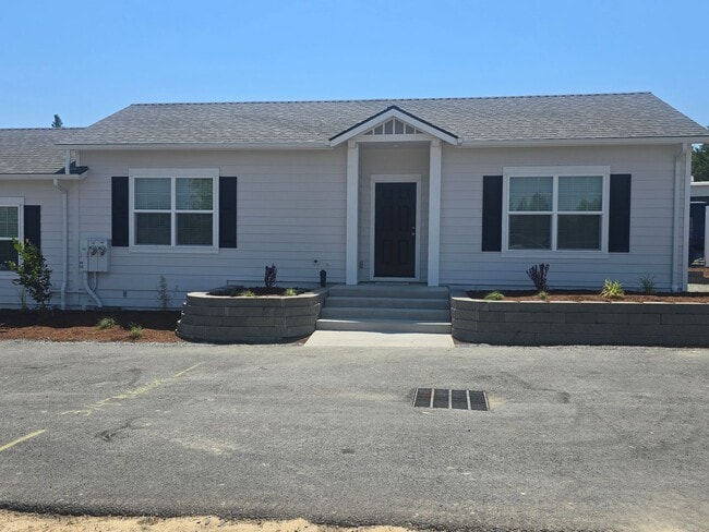 Building Photo - 2032 SW Allen Creek Rd